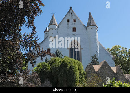 Chiesa del castello medievale con la parete della città in ober ingelheim città rheinhessen Renania Palatinato Germania Foto Stock