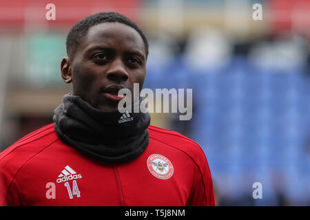 Il 13 aprile 2019, Madejski Stadium, Londra, Inghilterra; Sky Campionato Bet, lettura vs Brentford ; Josh Dasilva (14) di Brentford Credito: Matt O'Connor/News immagini, English Football League immagini sono soggette a licenza DataCo Foto Stock