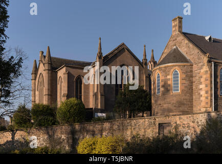 Viste di Perth come sole primaverile risveglia la natura in tutta la città della fiera. Foto Stock