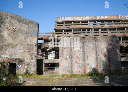 La rovina, A elencati, St Peters Seminario, Cardross Scozia Architetti Gillespie, Kidd e Coia progettato ormai rovinato sacerdote training college in Foto Stock