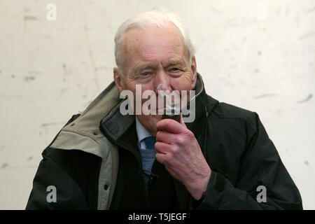 Tony Benn fuori BBC.la striscia di Gaza la protesta contro la BBC di rifiuto per la diffusione di una carità appello per la Striscia di Gaza . Londra. 2412009. Foto Stock