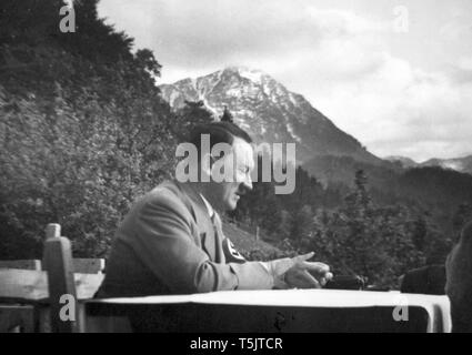Eva Braun Collection (dvadvadaset) - Adolf Hitler ca. 1936 Foto Stock