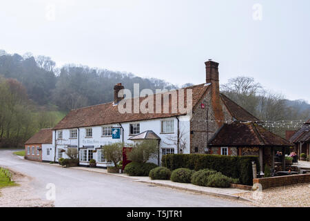 Il White Horse Inn e country hotel in South Downs National Park. Chilgrove, Chichester, West Sussex, in Inghilterra, Regno Unito, Gran Bretagna Foto Stock