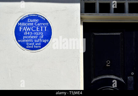 Londra, Inghilterra, Regno Unito. Blu Commemorative Plaque: Dame Millicent Garrett FAWCETT (1847-1929) Pioneer di il suffragio femminile, qui visse e morì. 2 Gower S Foto Stock