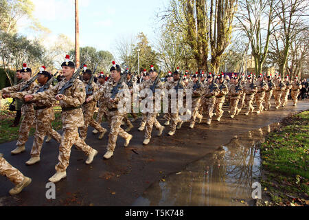 I soldati del secondo battaglione del reggimento reale di Fusiliers. Libertà di Borough dopo un tour del dazio in Afghanistan. Hounslow, London. 26.11.10 Foto Stock