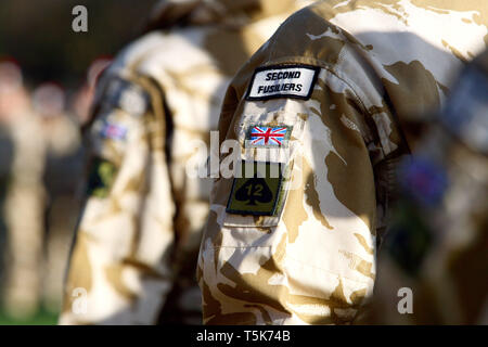 I soldati del secondo battaglione del reggimento reale di Fusiliers. Libertà di Borough dopo un tour del dazio in Afghanistan. Hounslow, London. 26.11.10 Foto Stock