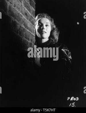 Barbara Shelley CAT ragazza 1957 direttore Alfred Shaughnessy Insignia / Film Anglo - amalgamato distributori di film Foto Stock