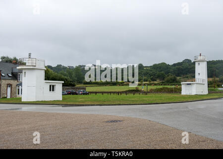 Le Becquet, Francia - Agosto 16, 2018: faro in Le Becquet de Tourlaville è un villaggio di Cherbourg-en-Cotentin. Manche , Normandia, Francia Foto Stock