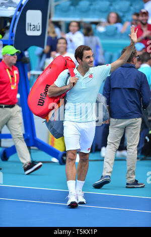 2019 Miami Open Day 7 presentato da Itau all'Hard Rock Stadium Marzo 24, 2019 nei giardini di Miami, Florida. Dotato di: Roger Federer dove: Giardini di Miami, Florida, Stati Uniti quando: 25 Mar 2019 Credit: Johnny Louis/WENN.com Foto Stock