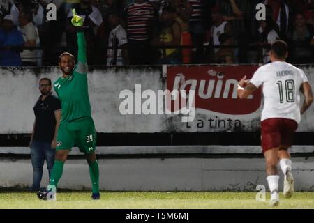 PE - Recife - 04/25/2019 - Brasiliano Cup 2019 - Santa Cruz vs. Fluminense - pena shootout match tra Santa Cruz e Fluminense a Arruda Stadium per il campionato 2019 Brasile Cup foto: Paulo Paiva / AGIF Foto Stock