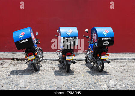 Domino's Pizza consegna biciclette, America Centrale Foto Stock