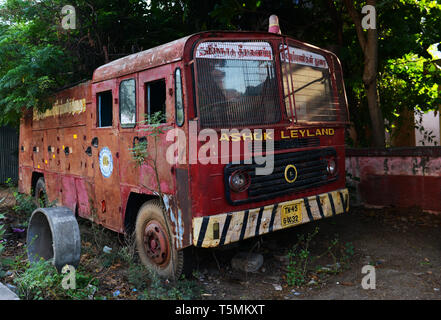 Un vecchio Ashok Leyland motore Fire in Tamil Nadu. Foto Stock