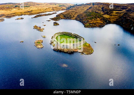 Vista aerea di Doon Fort da Portnoo - County Donegal - Irlanda. Foto Stock