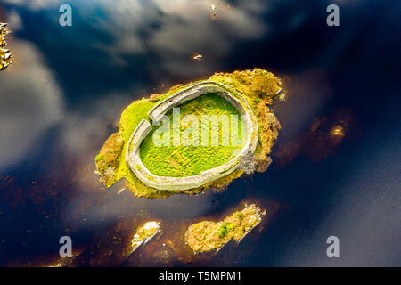 Vista aerea di Doon Fort da Portnoo - County Donegal - Irlanda. Foto Stock