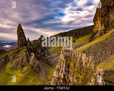 Veduta aerea del vecchio uomo di Storr - Isola di Skye - Scozia Foto Stock