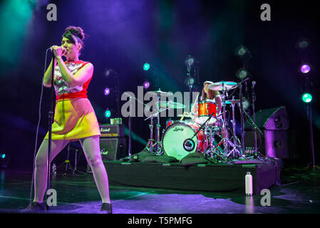 Los Angeles, Ca, Stati Uniti d'America. Xxv Aprile, 2019. Bikini Kill all'Hollywood Palladium di Los Angeles, la California il 25 aprile 2019. Credito: Steve Rose/media/punzone Alamy Live News Foto Stock