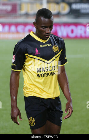 KERKRADE, Paesi Bassi, 26-04-2019, calcio, olandese Keuken Kampioen Divisie, Roda JC - FC Den Bosch, Limburg Stadium, stagione 2018-2019, delusione da Roda JC Kerkrade player Celestin Djim dopo la partita persa Foto Stock