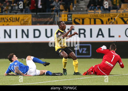 KERKRADE, Paesi Bassi, 26-04-2019, calcio, olandese Keuken Kampioen Divisie, Roda JC - FC Den Bosch, Limburg Stadium, stagione 2018-2019, Roda JC Kerkrade player Celestin Djim sconsolato dopo un mancato cambiamento Foto Stock