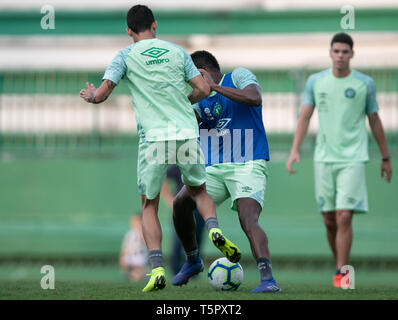 SC - Chapeco - 04/26/2019 - formazione Chapecoense - Marcos Santos durante il corso di formazione a Arena Cond foto: Matheus Sebenello / AGIF Foto Stock