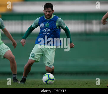 SC - Chapeco - 04/26/2019 - formazione Chapecoense - Diego Torres durante il corso di formazione a Arena Cond foto: Matheus Sebenello / AGIF Foto Stock