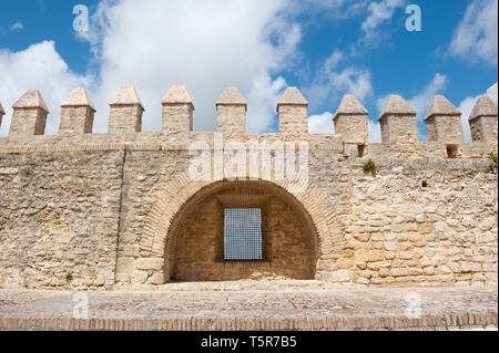 Araba medievale cinta muraria a Vejer de la Frontera, Cadice, Spagna Foto Stock