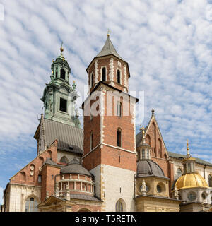 Cattedrale di Wawel, una delle principali attrazioni turistiche di Cracovia, in Polonia. Foto Stock