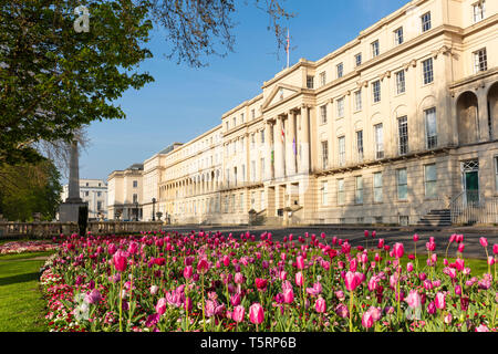 Cheltenham Borough Consiglio Uffici Comunali sulla passeggiata lungomare di Cheltenham Cheltenham Spa, Gloucestershire England Regno Unito GB Europa Foto Stock