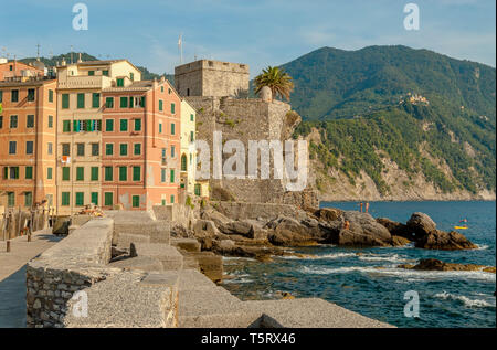 Castel Dragone (Castello della Dragonara) a Camogli, Liguria, Nord Ovest Italia Foto Stock