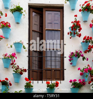 Cordovan tradizionale cortile interno Cordoba, Spagna aprile, 24, 2019 Foto Stock