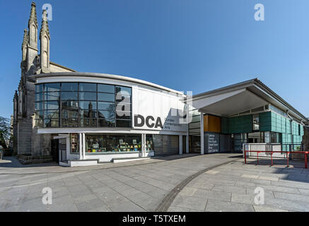 Il DCA (Dundee Contemporary Arts Center) entrata in Nethergate Dundee Scotland Regno Unito Foto Stock