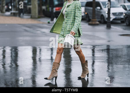 Parigi, Francia - 05 Marzo 2019: Street style abito - Aimee canzone dopo una sfilata di moda durante la settimana della moda di Parigi - PFWFW19 Foto Stock