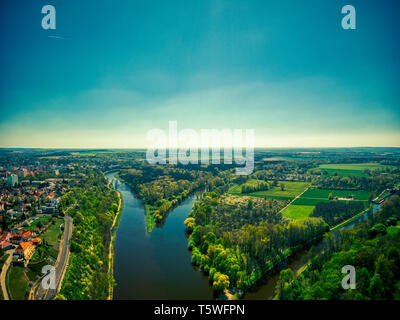 Vista aerea della confluenza del fiume Elba e fiumi Moldava in Melnik Foto Stock