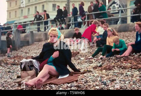 Poveri mucca 1967 Vic Film Productions film con Carol White Foto Stock