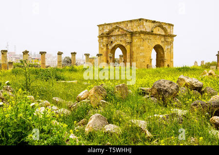 Nord Tetrapylon, Jerash sito archeologico, Giordania. Foto Stock