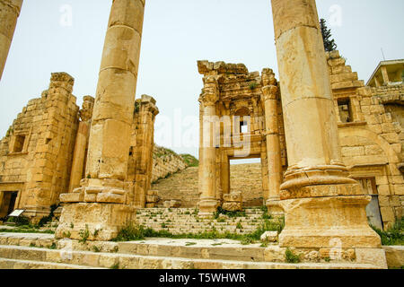 Propylaeum di Artemis, Jerash sito archeologico, Giordania. Foto Stock