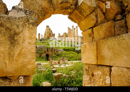 Il Tempio di Zeus, Jerash sito archeologico, Giordania Foto Stock