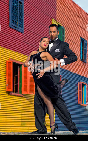 Professional ballerini di tango in Caminito, La Boca. Buenos Aires, Argentina Foto Stock