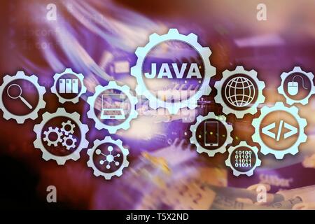 Java Programming concept. Macchina virtuale. Sulla sala server sfondo. Foto Stock