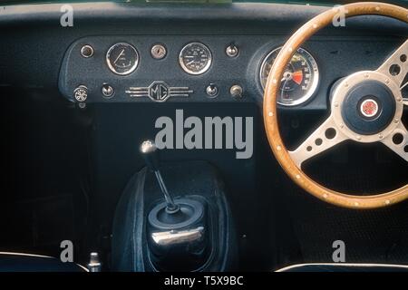 Ferrara, Italia - 24 settembre 2016:dettagli interni di un raro vintage MG auto Foto Stock
