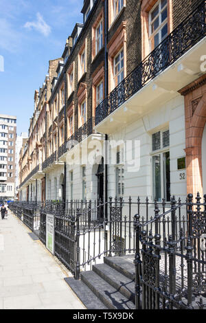 Periodo townhouses, Bedford Place, Bloomsbury, London Borough of Camden, Greater London, England, Regno Unito Foto Stock