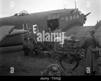 Wehrmacht Luftwaffe Junkers Ju 52 / Ju 52/3m g4e 2. Weltkrieg - German Air Force Junkers Ju52 DURANTE LA SECONDA GUERRA MONDIALE Foto Stock