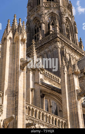 Bayeux, Francia - 01 Settembre 2018: Architettura dettagli della cattedrale di Notre-dame di Bayeux . Dipartimento del Calvados, Normandia, Francia Foto Stock