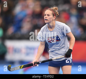 Londra, Regno Unito. 27 apr 2019. Lee Valley Hockey e il Centro Tennis di Londra, Inghilterra; onorevoli FIH Pro Hockey League, Gran Bretagna contro STATI UNITI D'AMERICA; Alyssa Manley di credito USA: Azione Plus immagini di sport/Alamy Live News Foto Stock