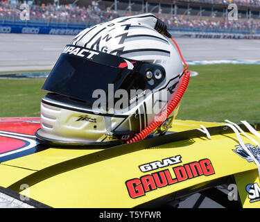 Talladega, AL, Stati Uniti d'America. 27 apr, 2019. Il casco da corsa di grigio Gaulding; driver della Panini Chevrolet (08), durante il denaro Lion 300 a Talladega Superspeedway di Talladega, AL. Kevin Langley/Sports South Media/CSM/Alamy Live News Foto Stock