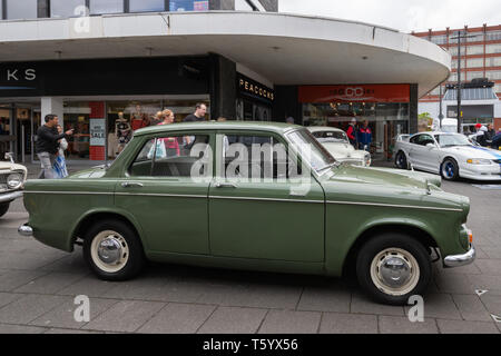 Green 1965 Hillman Minx auto presso un classico autoveicolo car show NEL REGNO UNITO Foto Stock