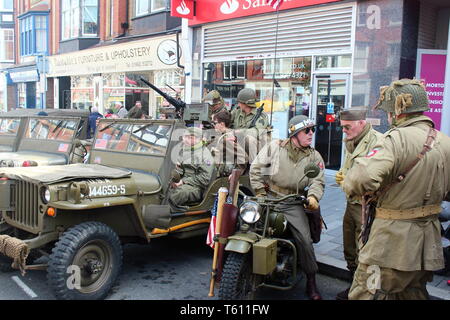 Colwyn Bay 1940s festival. Scoprite le attrazioni, i suoni e i sapori della Gran Bretagna durante la Seconda Guerra Mondiale Foto Stock