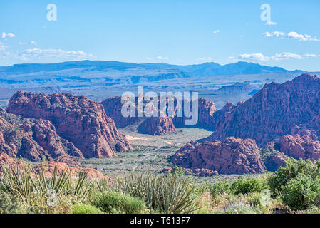 Snow Canyon Stato, Ivins, Utah, Stati Uniti d'America. Vista dal punto panoramico. Foto Stock