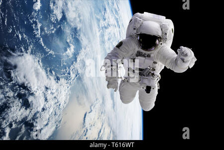 Astronauta in orbita del pianeta Terra (3d illustrazione, gli elementi di questa immagine sono arredate dalla NASA) Foto Stock
