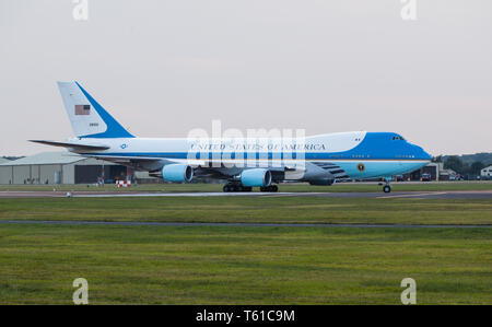 Air Force One arrivando a Fairford con il presidente Obama a bordo. Foto Stock