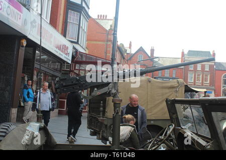 Colwyn Bay 1940s festival. Scoprite le attrazioni, i suoni e i sapori della Gran Bretagna durante la Seconda Guerra Mondiale Foto Stock